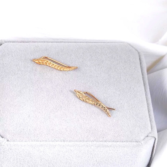 🔵𝟲𝟱%𝗢𝗙𝗙 𝗯𝘂𝗻𝗱𝗹𝗲𝘀 𝟯+🔵 NEW Leaf Classic Floral Climber Earrings - Picture 7 of 10